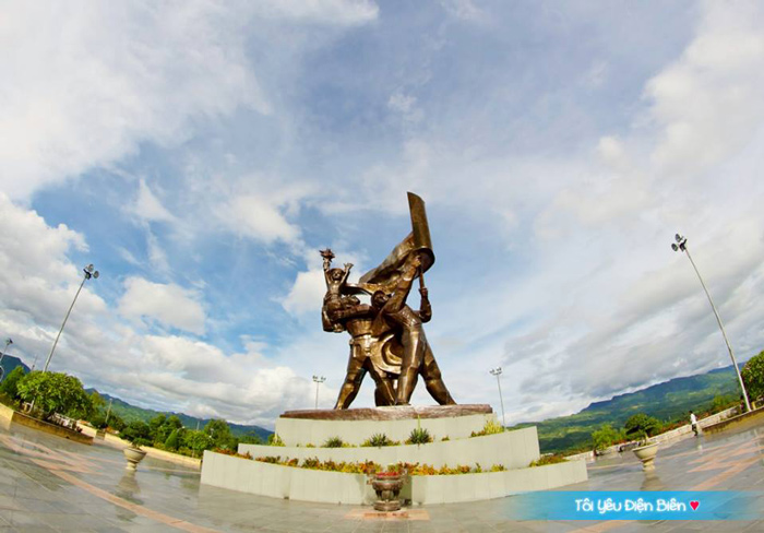Tượng đài chiến thắng Điện Biên 