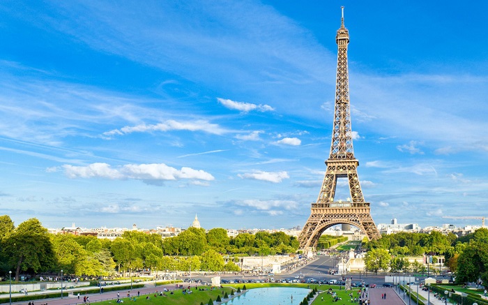 Tháp Eiffel | Ảnh: https://tour.dulichvietnam.com