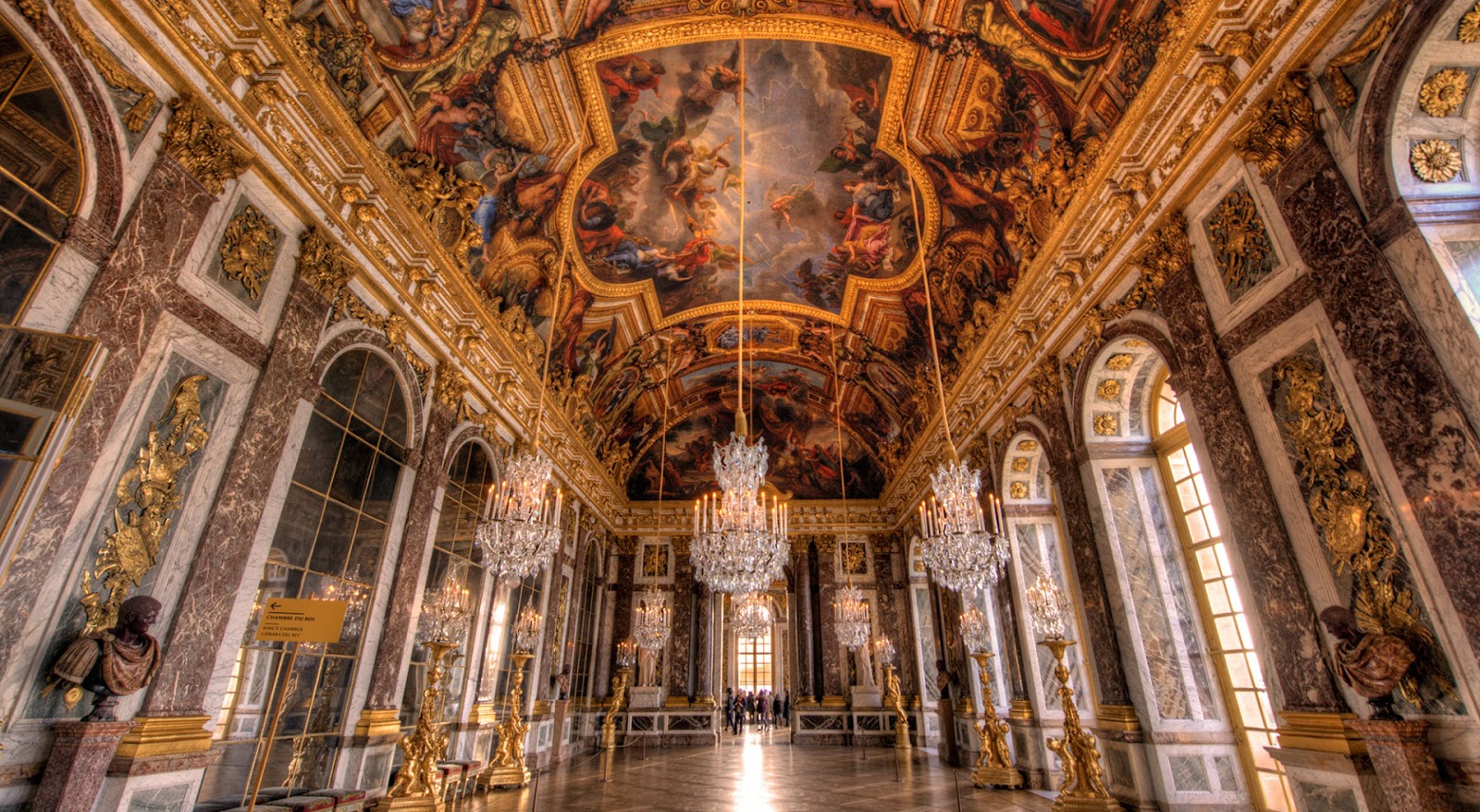 Cung điện Versailles | Ảnh: https://vntravellive.com/